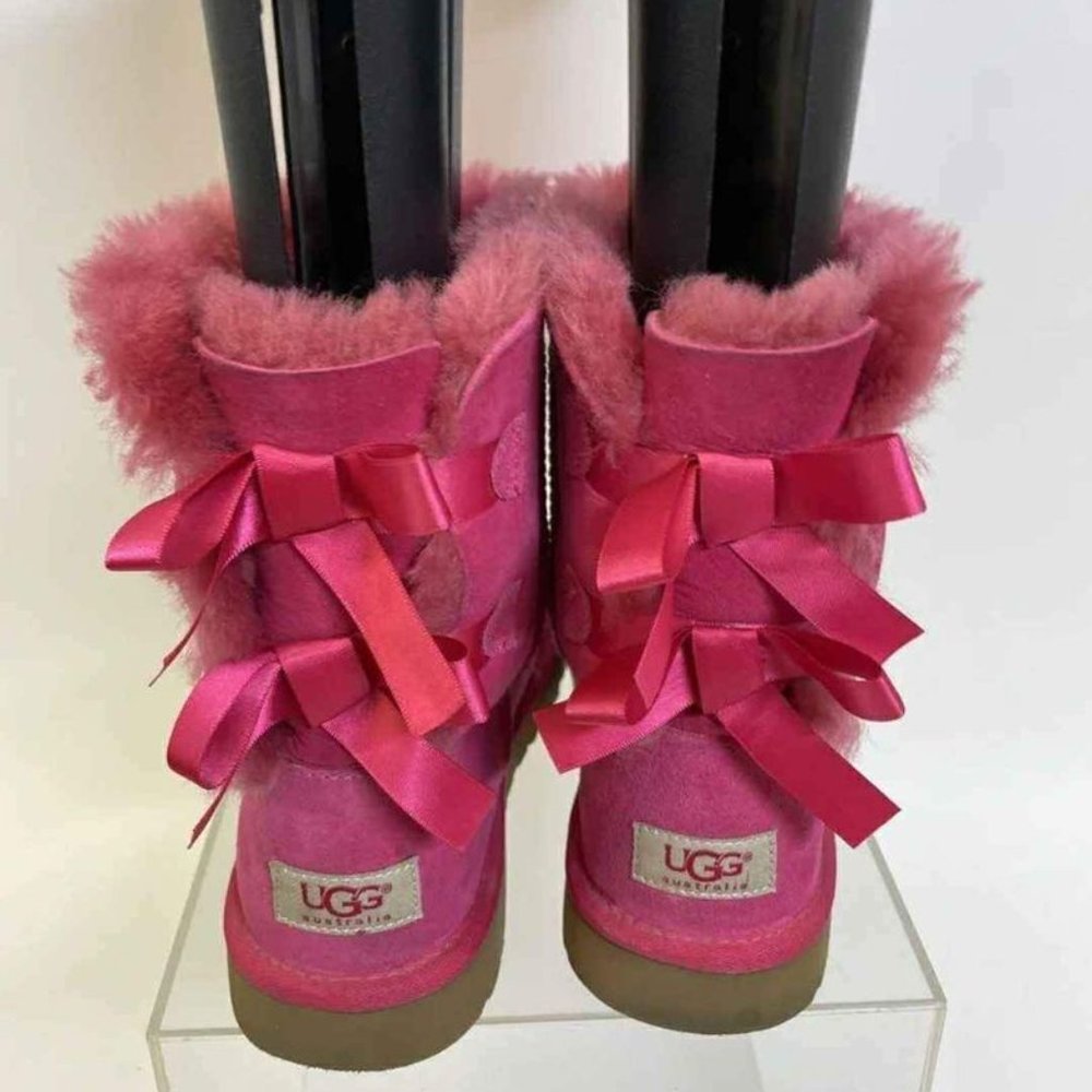 Ugg Bailey Bow Women's Pink Warm Winter Boots - Size 5